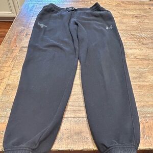 🖤🖤Under Armour Boy’s Project Rock Black Fleece Jogger XL Good Condition🖤🖤